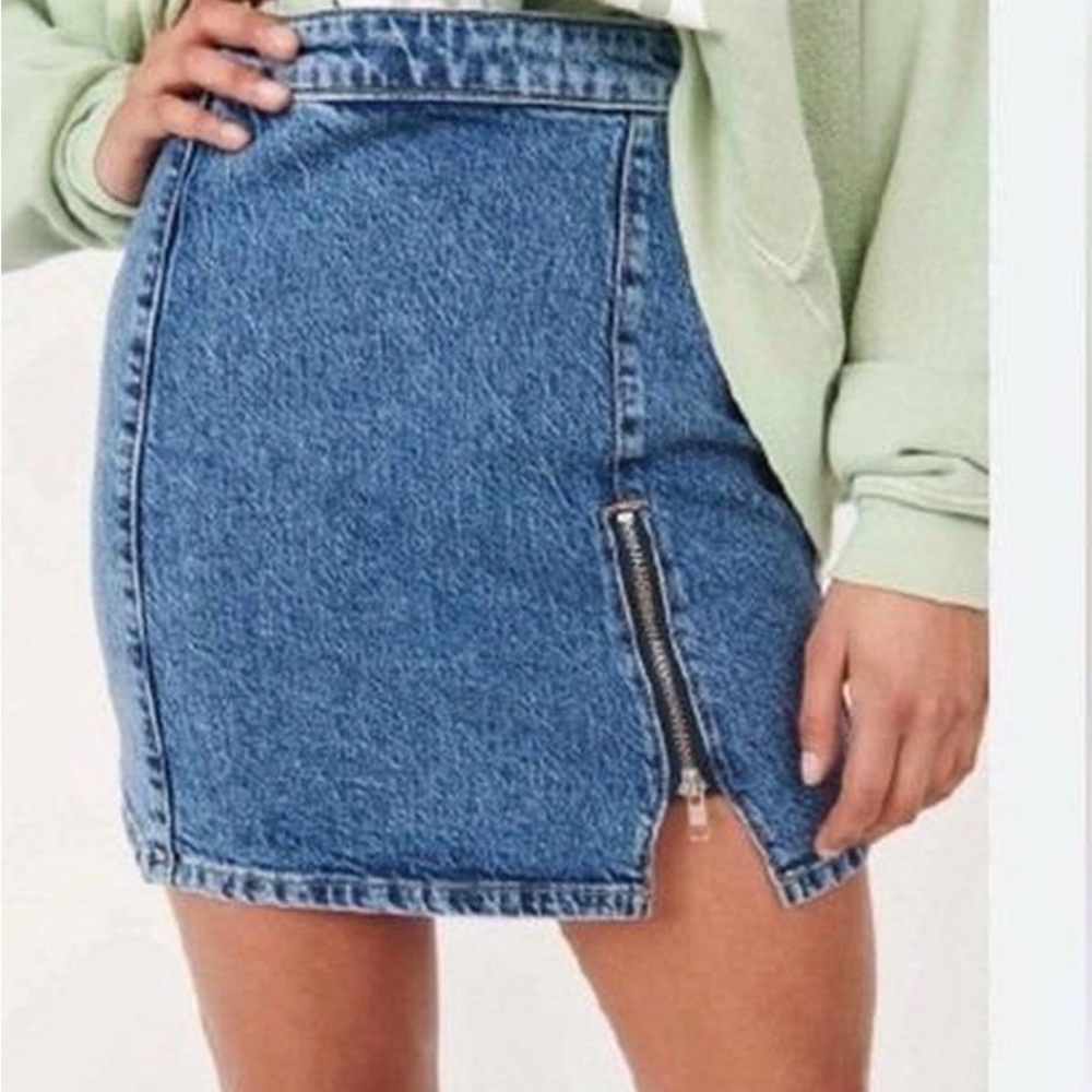 We The Free Denim Mini Skirt – Medium Wash | Size 0 | Excellent Condition